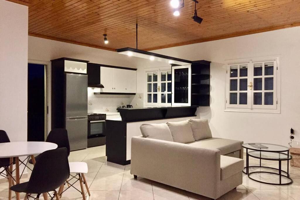 פורטו הלי Gerani Maison Agios Aimilianos Beautiful View מראה חיצוני תמונה